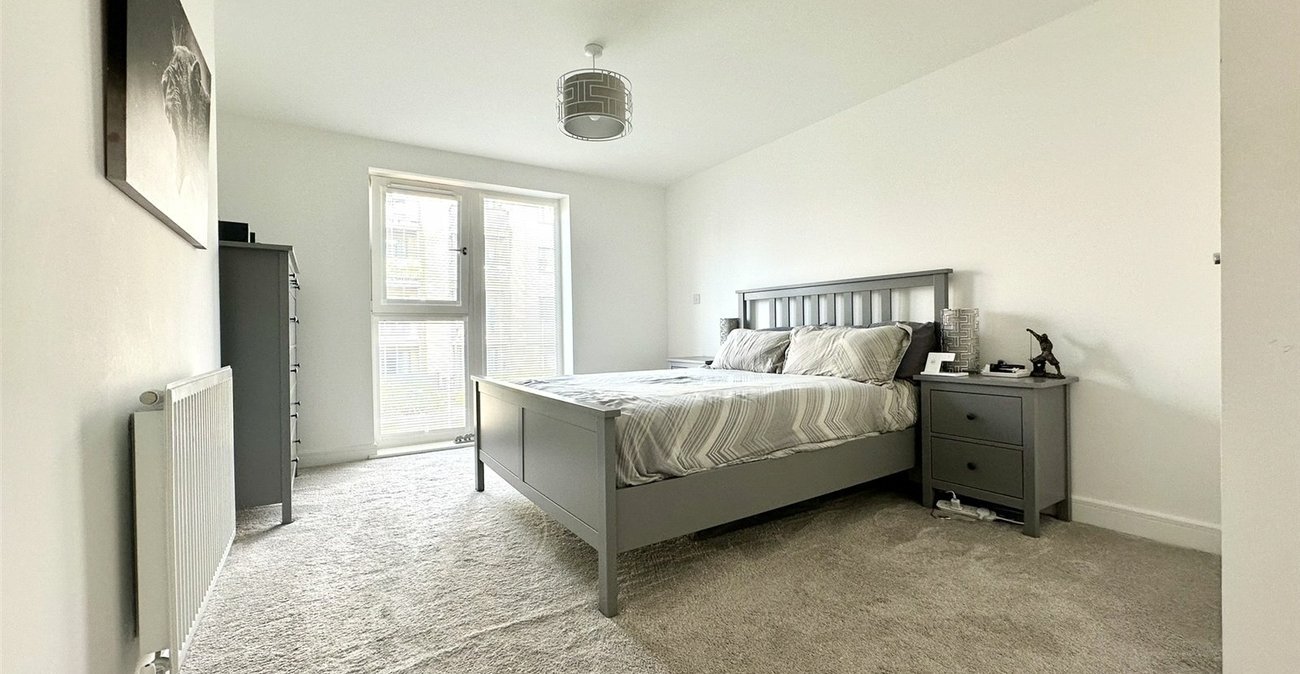 2 bedroom property for sale in Castle Hill | Robinson Jackson