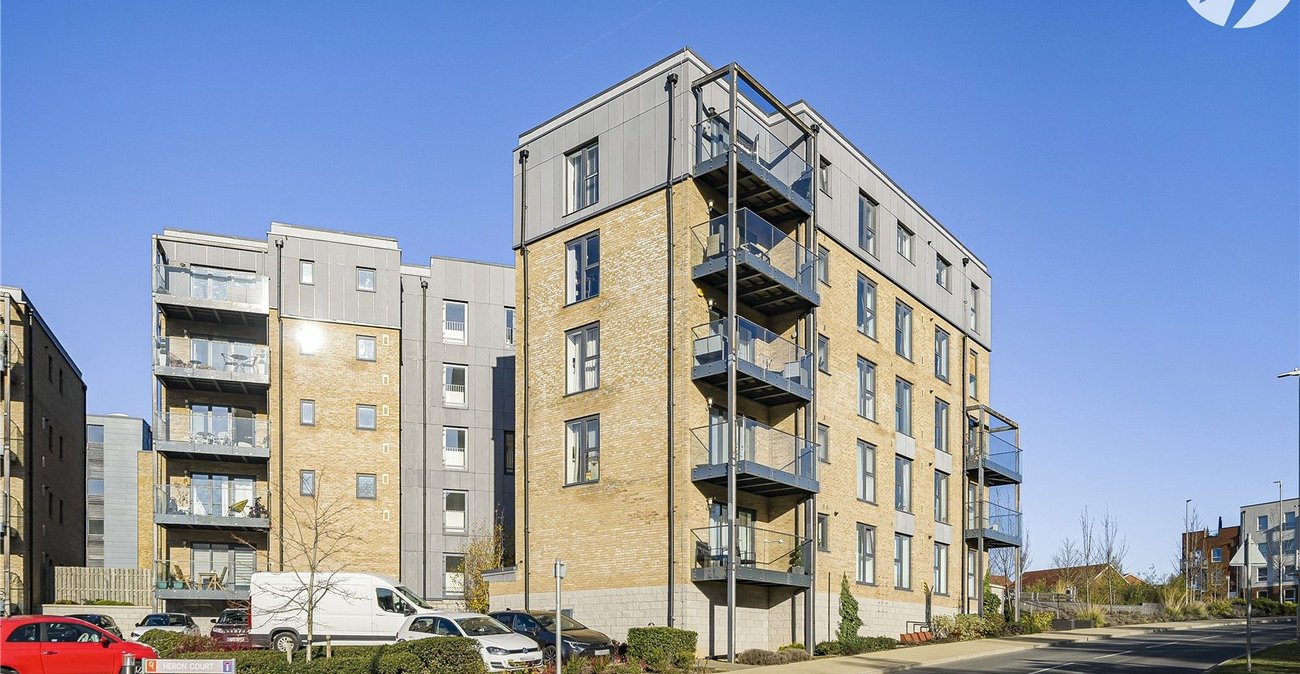 2 bedroom property for sale in Castle Hill | Robinson Jackson