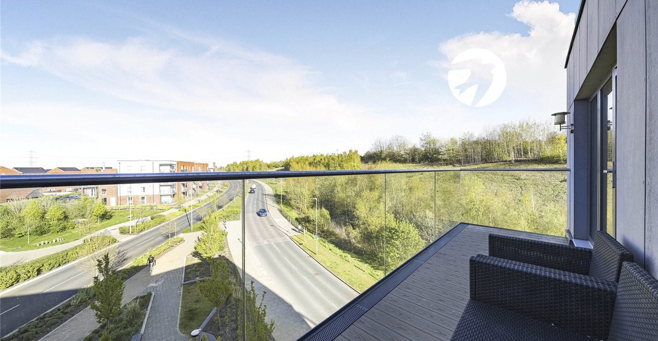 2 bedroom property for sale in Castle Hill | Robinson Jackson
