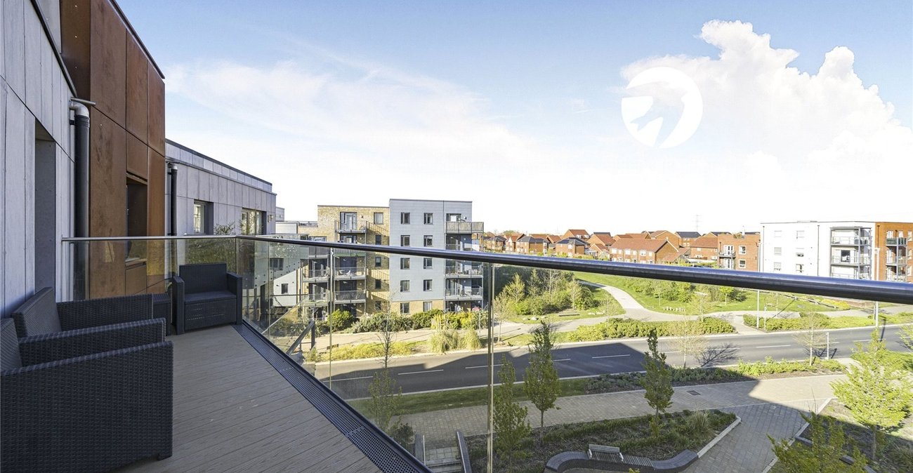 2 bedroom property for sale in Castle Hill | Robinson Jackson