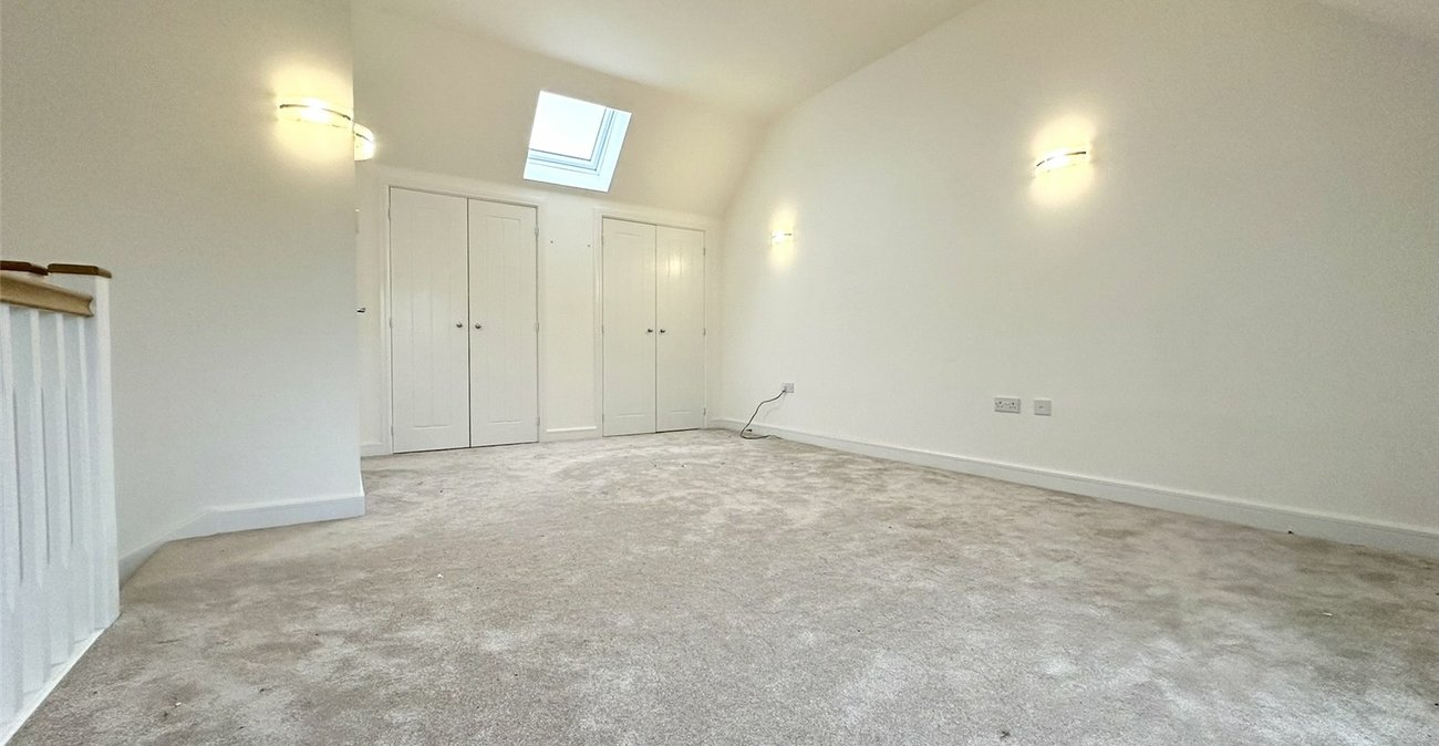 4 bedroom house for sale in Ebbsfleet Valley | Robinson Jackson