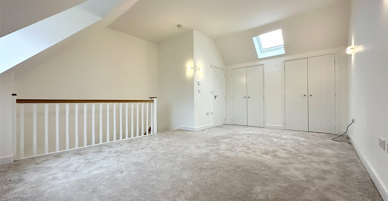 4 bedroom house for sale in Ebbsfleet Valley | Robinson Jackson