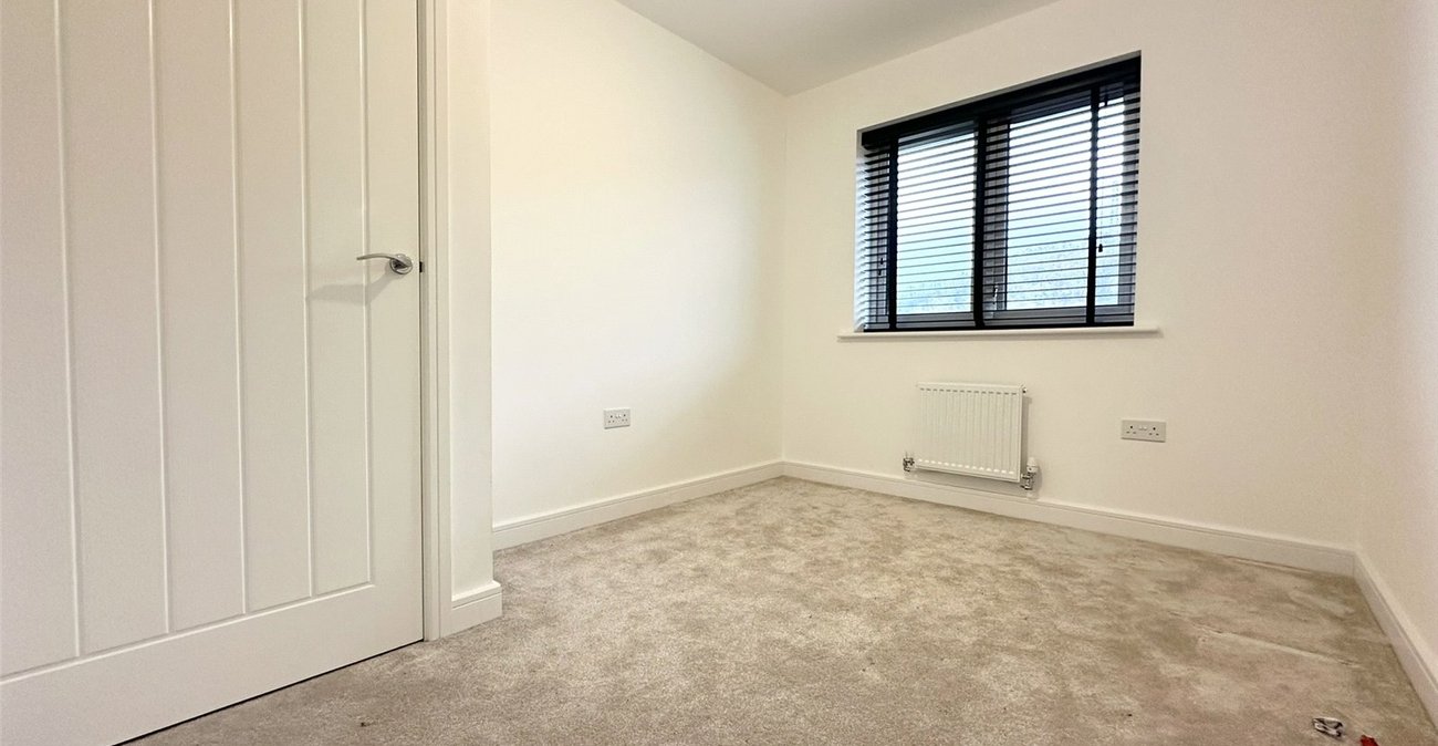 4 bedroom house for sale in Ebbsfleet Valley | Robinson Jackson