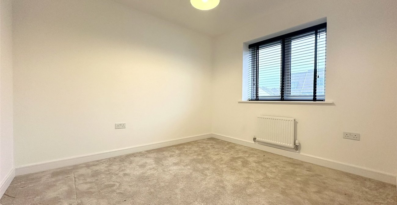 4 bedroom house for sale in Ebbsfleet Valley | Robinson Jackson