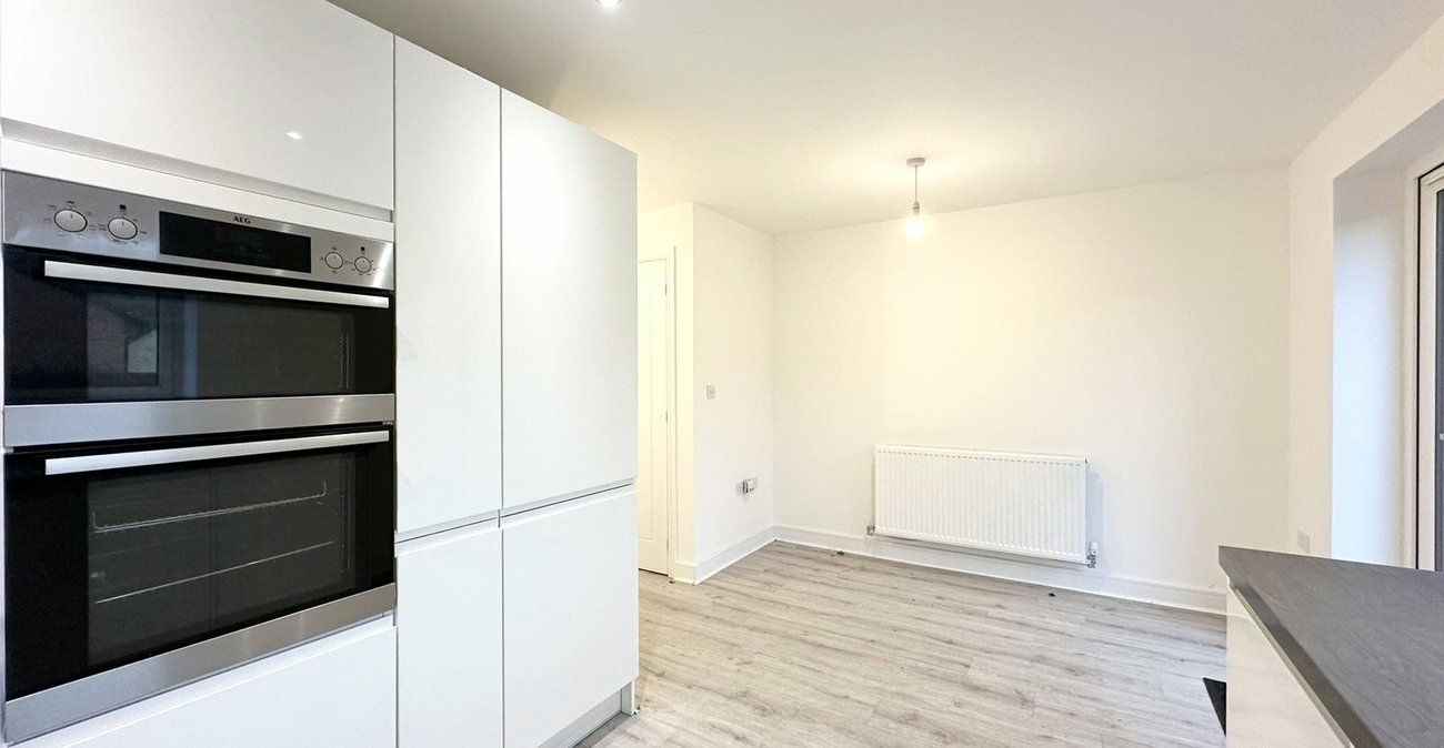 4 bedroom house for sale in Ebbsfleet Valley | Robinson Jackson