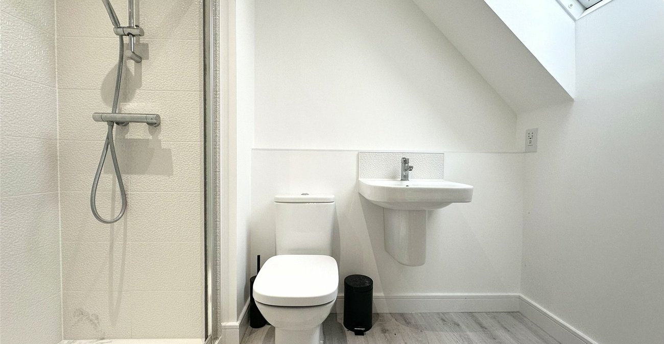 4 bedroom house for sale in Ebbsfleet Valley | Robinson Jackson