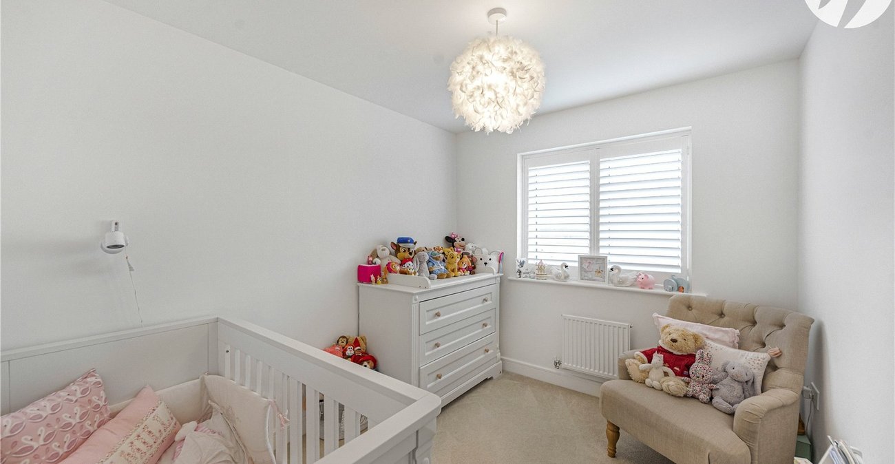 4 bedroom house for sale in Ebbsfleet Valley | Robinson Jackson