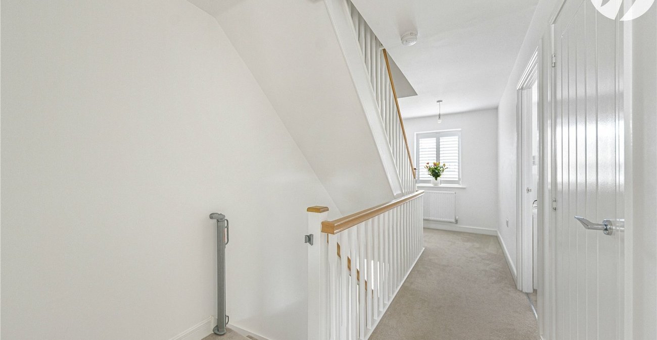 4 bedroom house for sale in Ebbsfleet Valley | Robinson Jackson