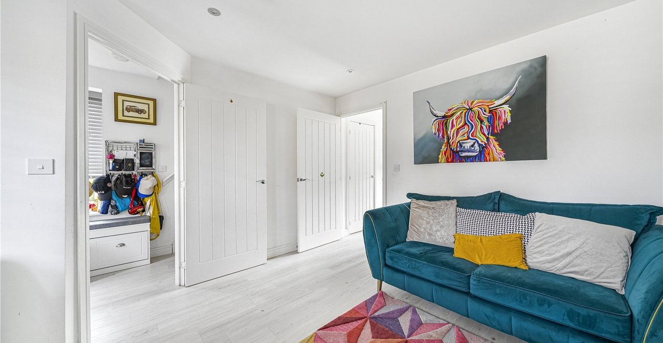 3 bedroom property for sale in Ebbsfleet Valley | Robinson Jackson
