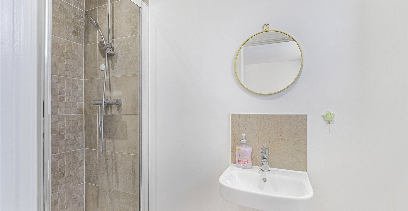 2 bedroom property for sale in Ebbsfleet Valley | Robinson Jackson