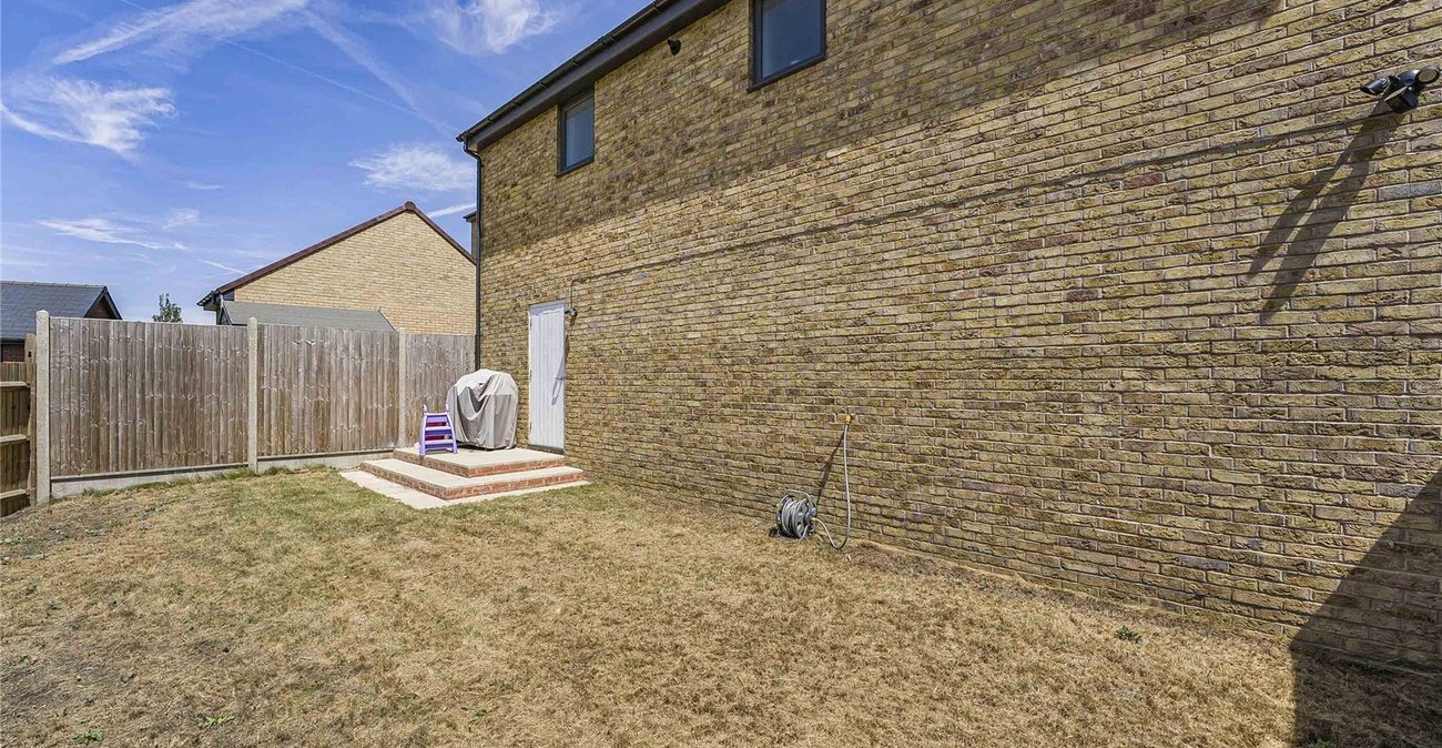 2 bedroom property for sale in Ebbsfleet Valley | Robinson Jackson
