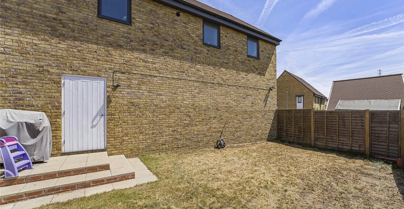 2 bedroom property for sale in Ebbsfleet Valley | Robinson Jackson