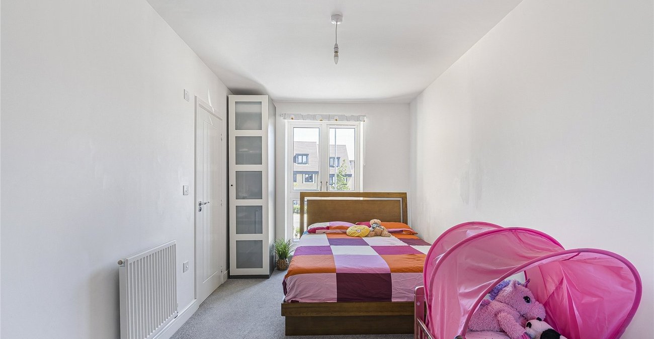2 bedroom property for sale in Ebbsfleet Valley | Robinson Jackson