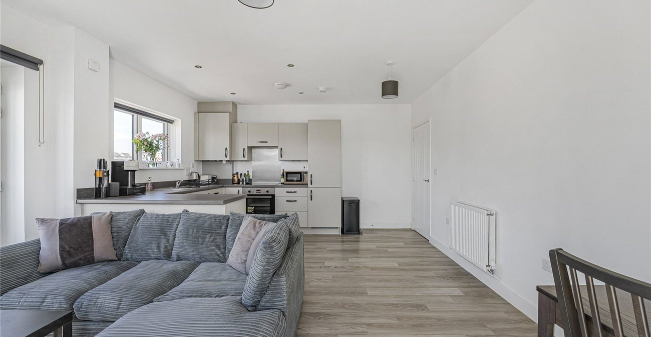 2 bedroom property for sale in Ebbsfleet Valley | Robinson Jackson