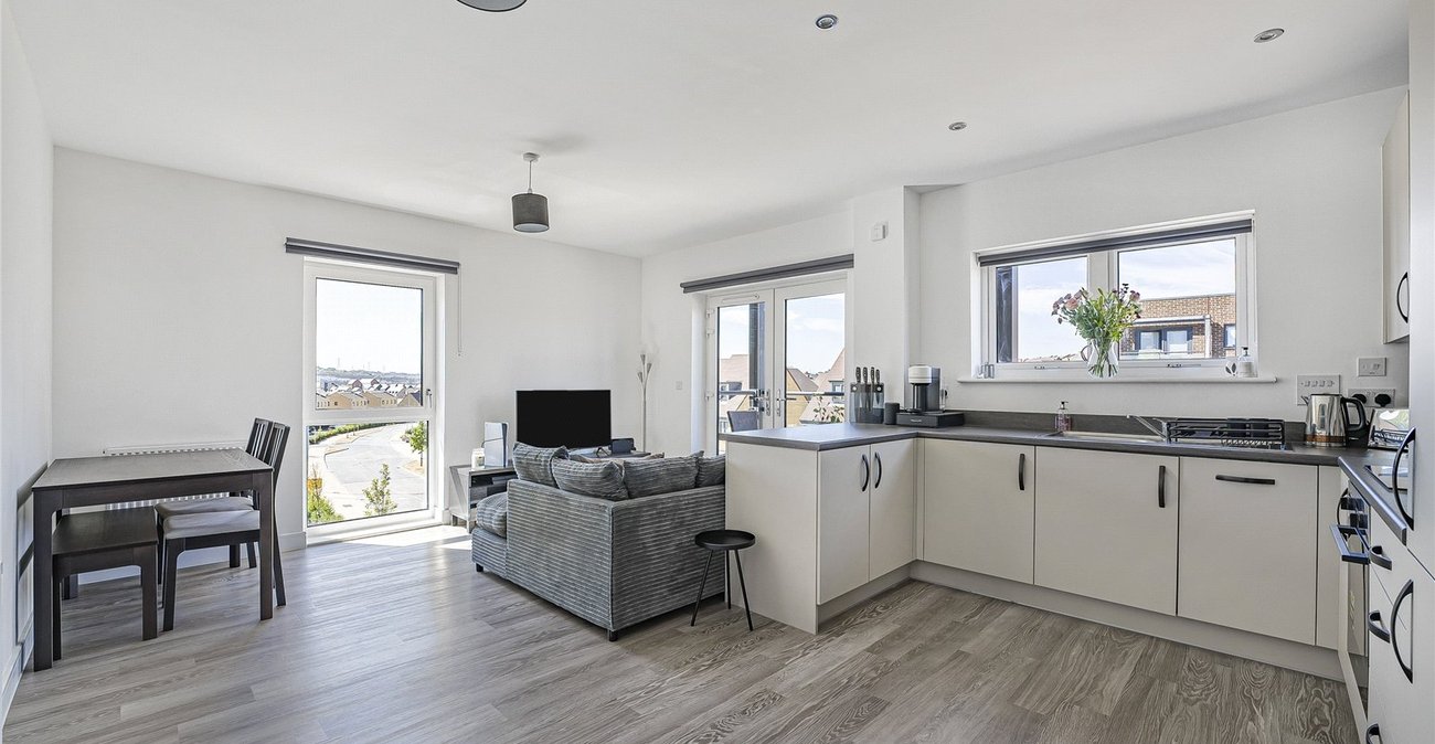 2 bedroom property for sale in Ebbsfleet Valley | Robinson Jackson
