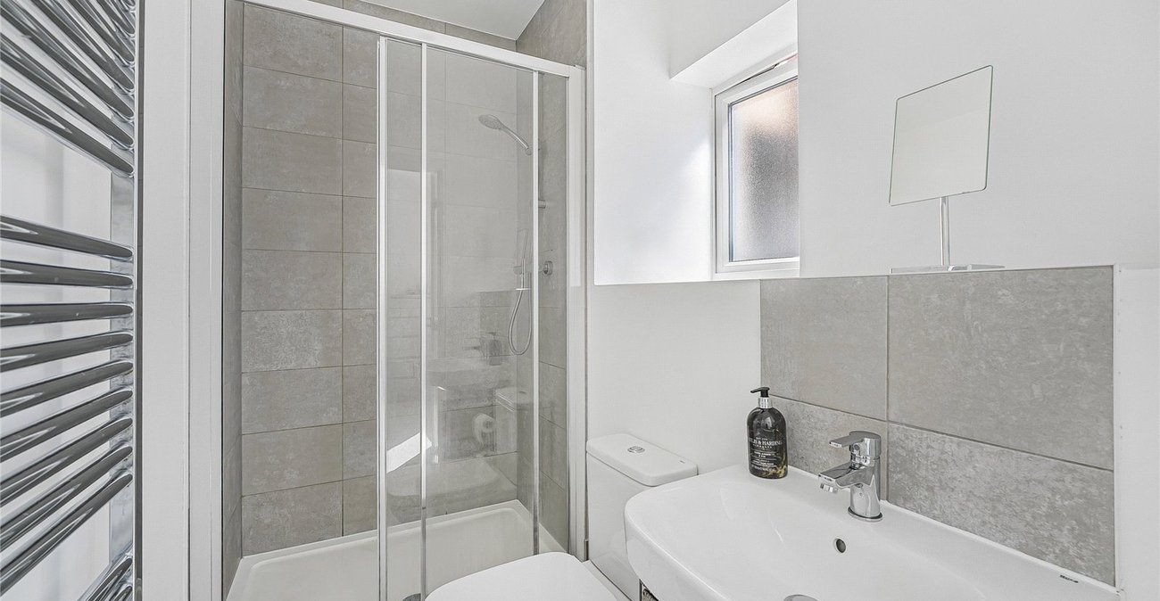 2 bedroom property for sale in Ebbsfleet Valley | Robinson Jackson