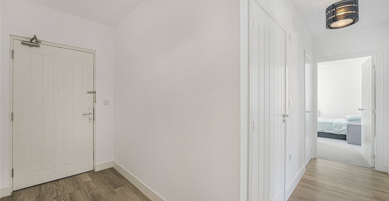2 bedroom property for sale in Ebbsfleet Valley | Robinson Jackson