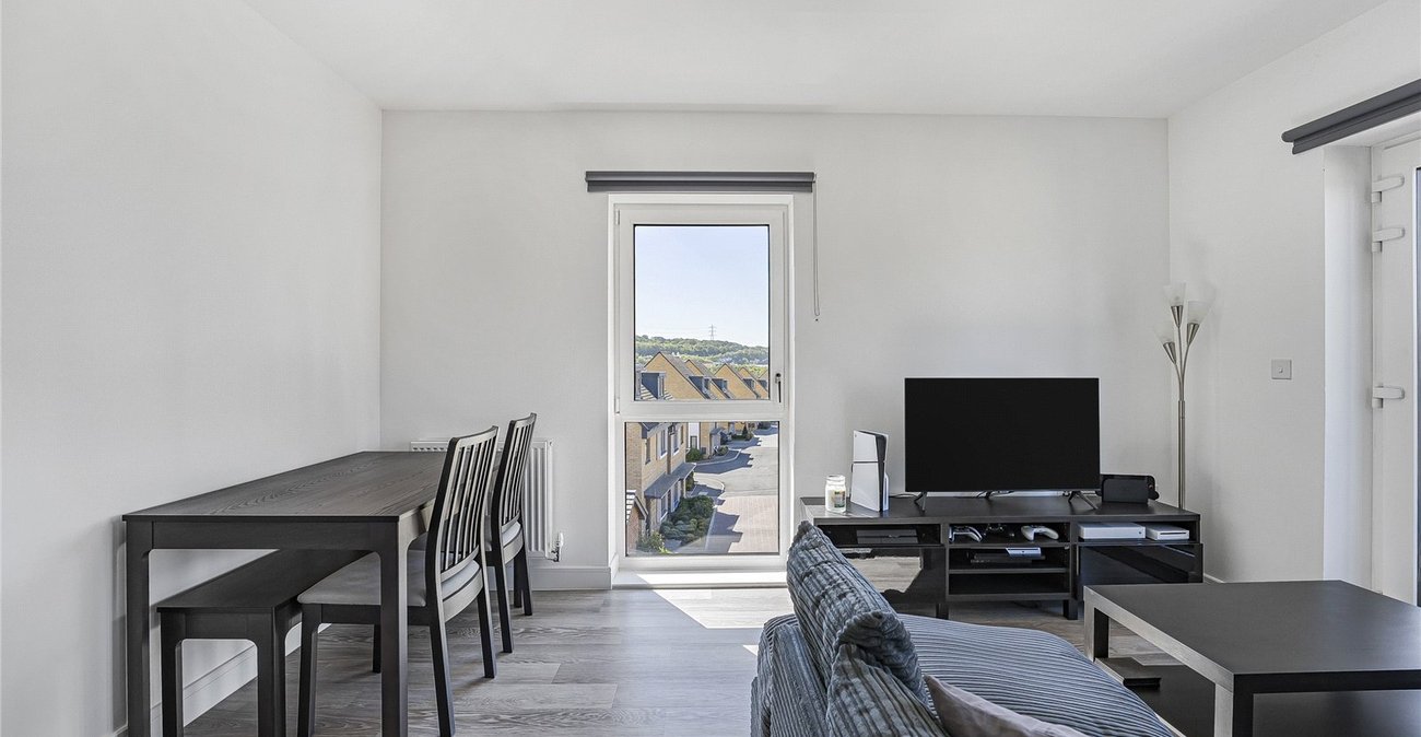 2 bedroom property for sale in Ebbsfleet Valley | Robinson Jackson