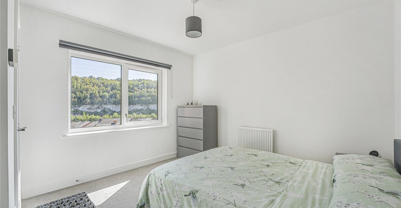 2 bedroom property for sale in Ebbsfleet Valley | Robinson Jackson