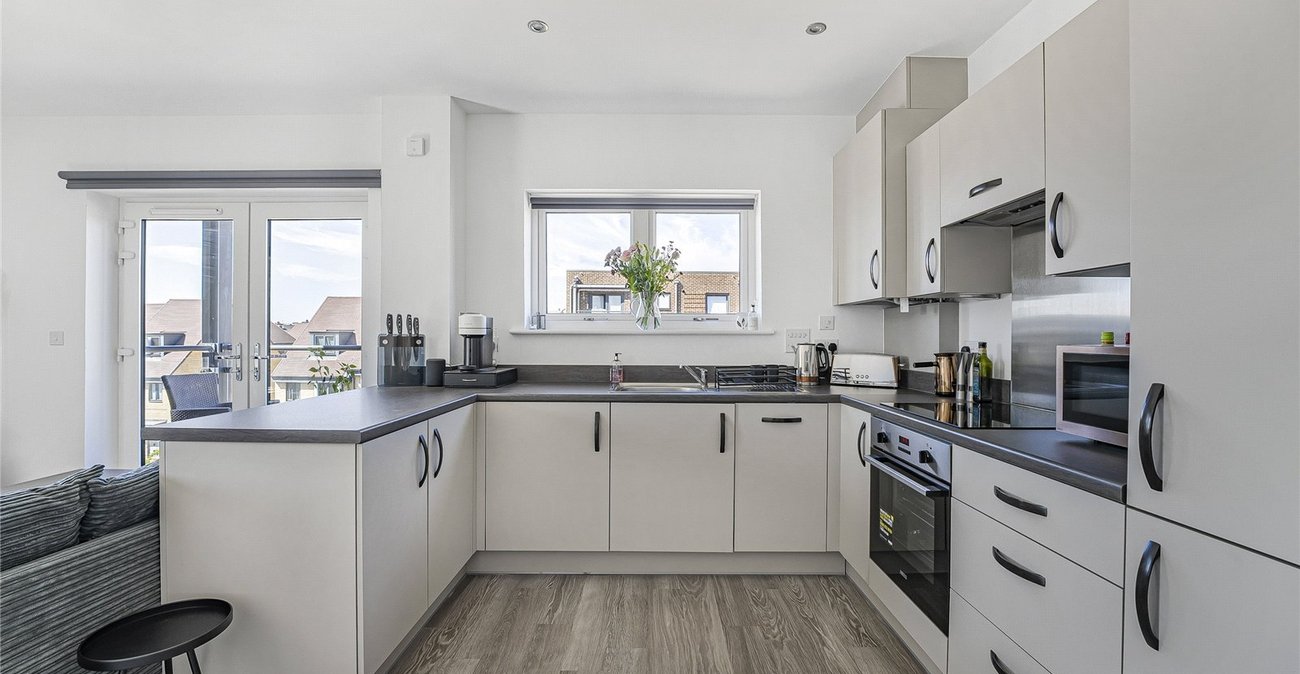 2 bedroom property for sale in Ebbsfleet Valley | Robinson Jackson