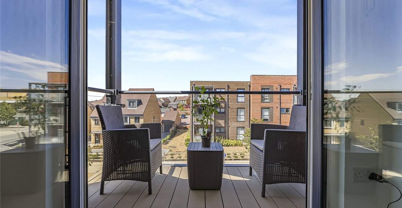 2 bedroom property for sale in Ebbsfleet Valley | Robinson Jackson