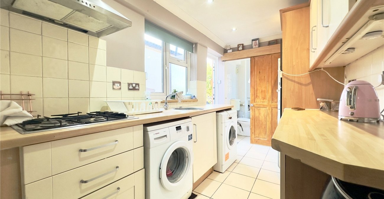 2 bedroom house for sale in Greenhithe | Robinson Jackson