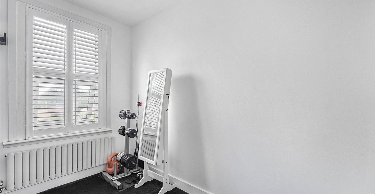 2 bedroom house for sale in Greenhithe | Robinson Jackson