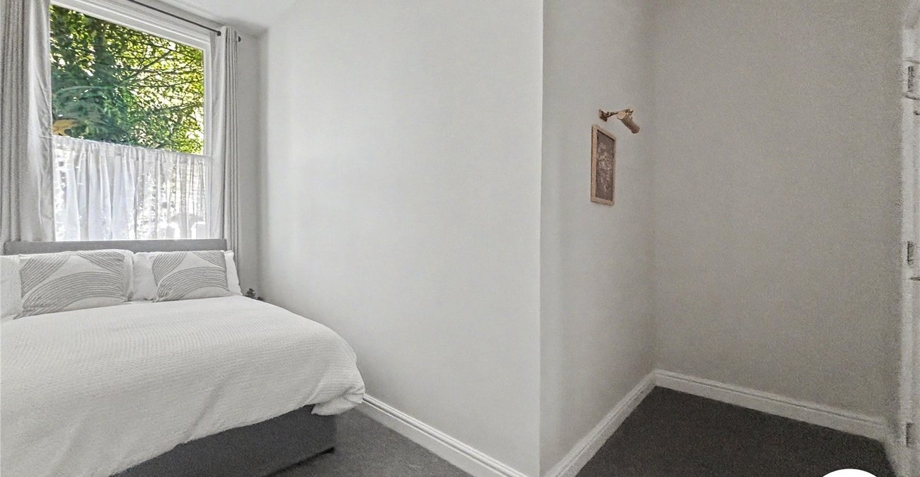 1 bedroom property for sale in Rochester | Robinson Michael & Jackson