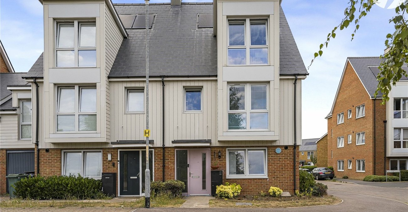 4 bedroom house for sale in Greenhithe | Robinson Jackson