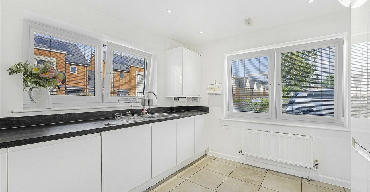 4 bedroom house for sale in Greenhithe | Robinson Jackson