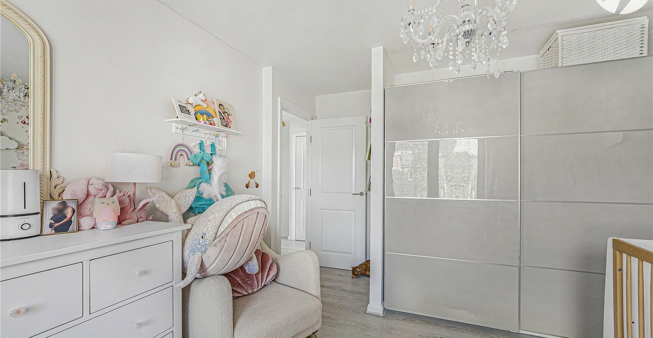 4 bedroom house for sale in Greenhithe | Robinson Jackson