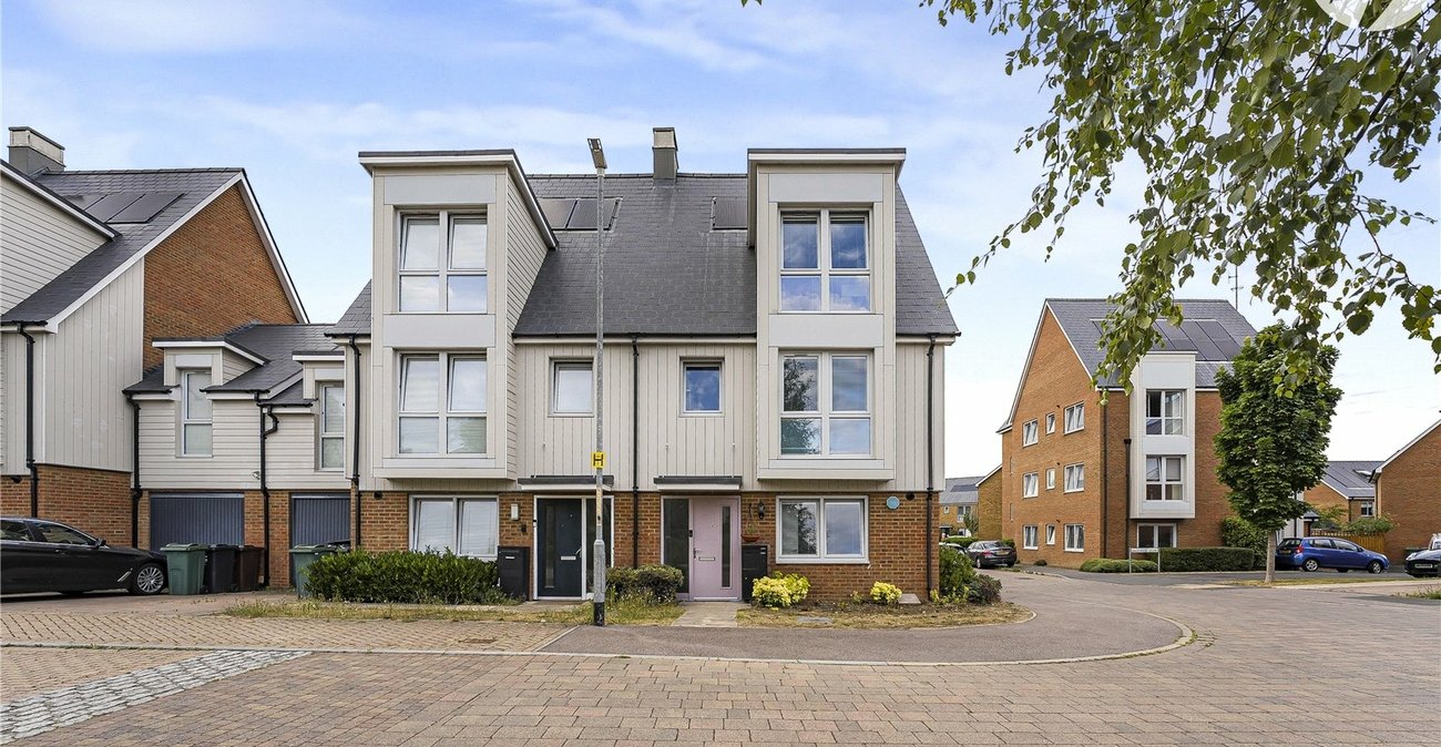 4 bedroom house for sale in Greenhithe | Robinson Jackson