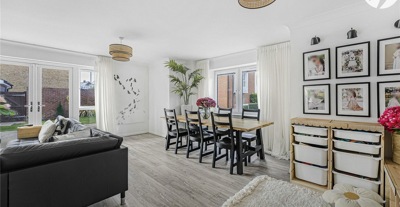 4 bedroom house for sale in Greenhithe | Robinson Jackson