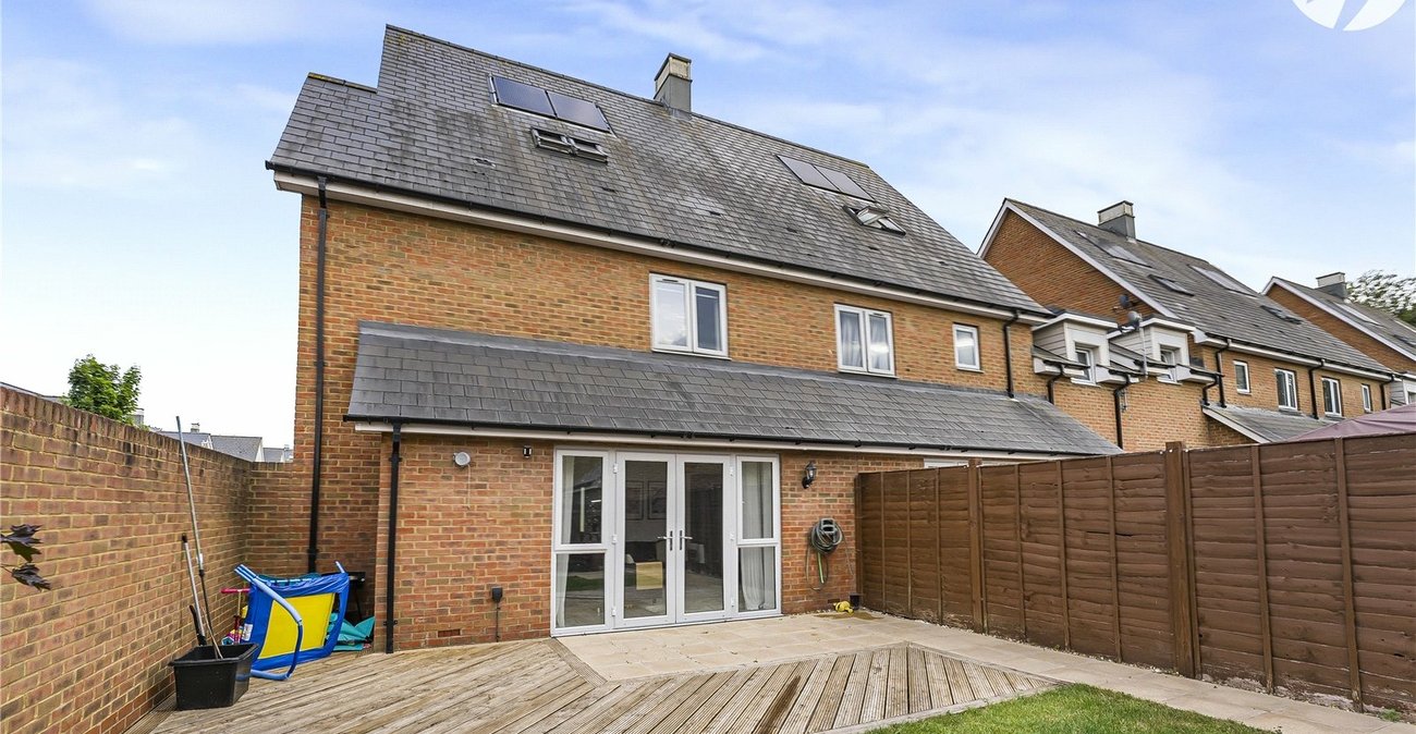 4 bedroom house for sale in Greenhithe | Robinson Jackson