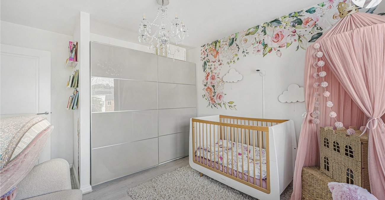 4 bedroom house for sale in Greenhithe | Robinson Jackson