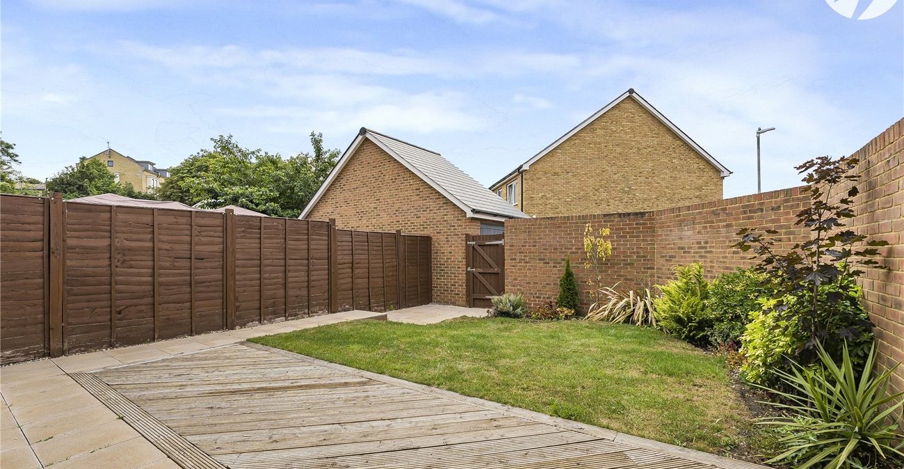 4 bedroom house for sale in Greenhithe | Robinson Jackson