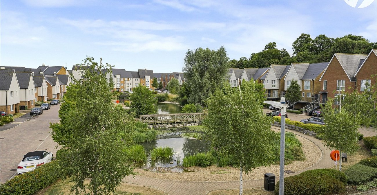 4 bedroom house for sale in Greenhithe | Robinson Jackson