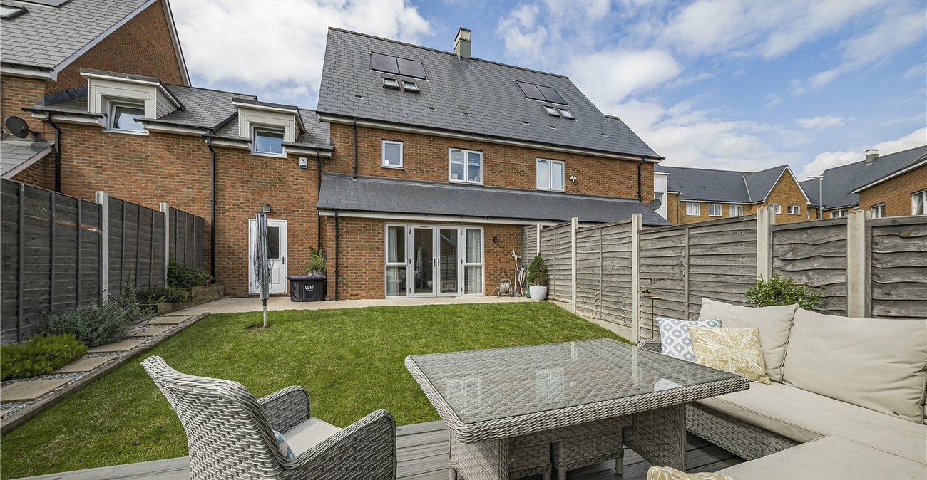 4 bedroom house for sale in Greenhithe | Robinson Jackson