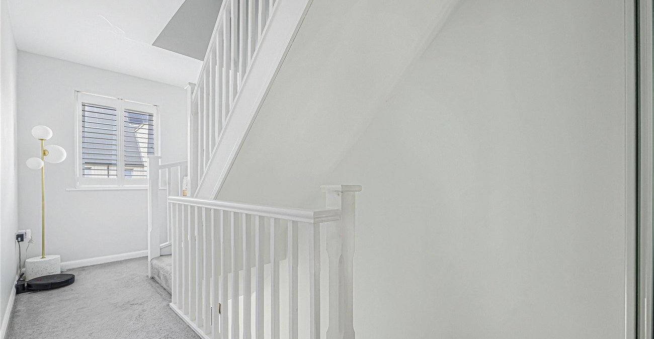 4 bedroom house for sale in Greenhithe | Robinson Jackson