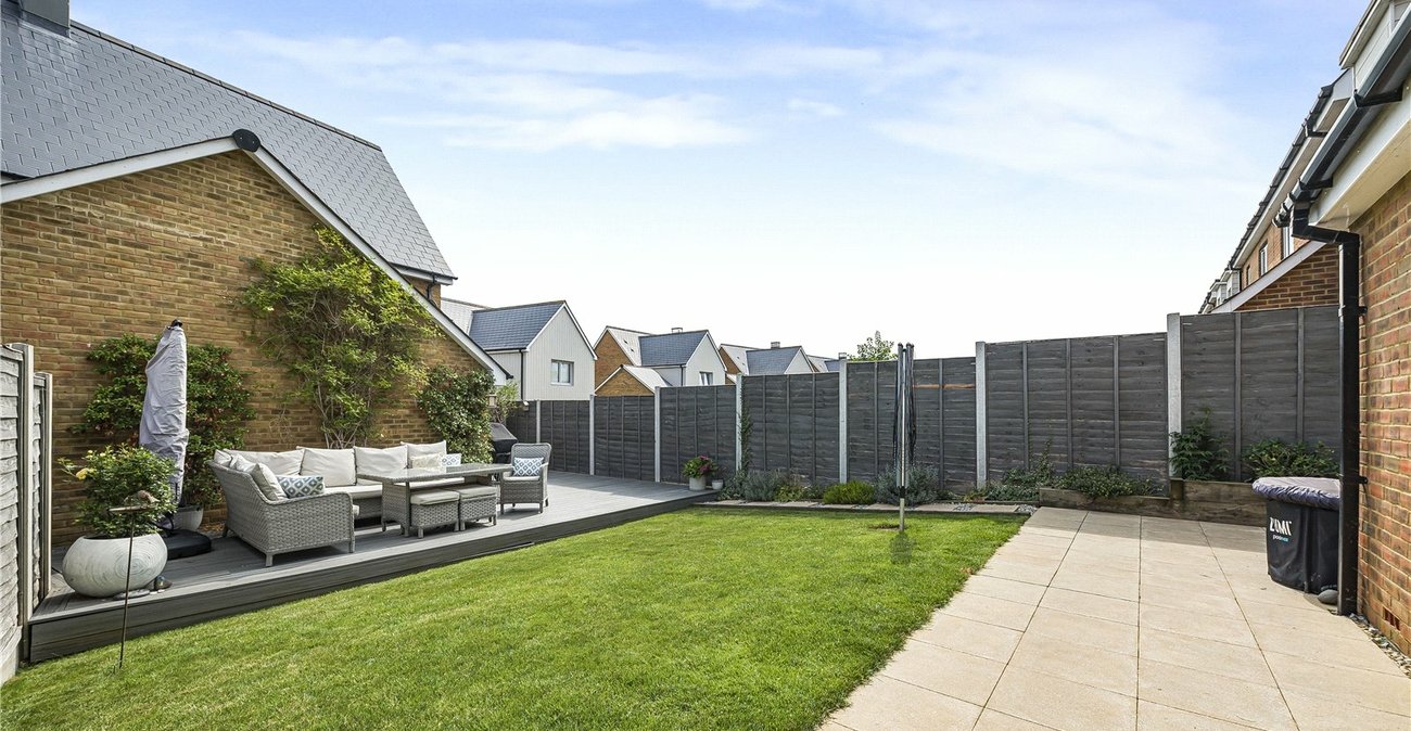 4 bedroom house for sale in Greenhithe | Robinson Jackson