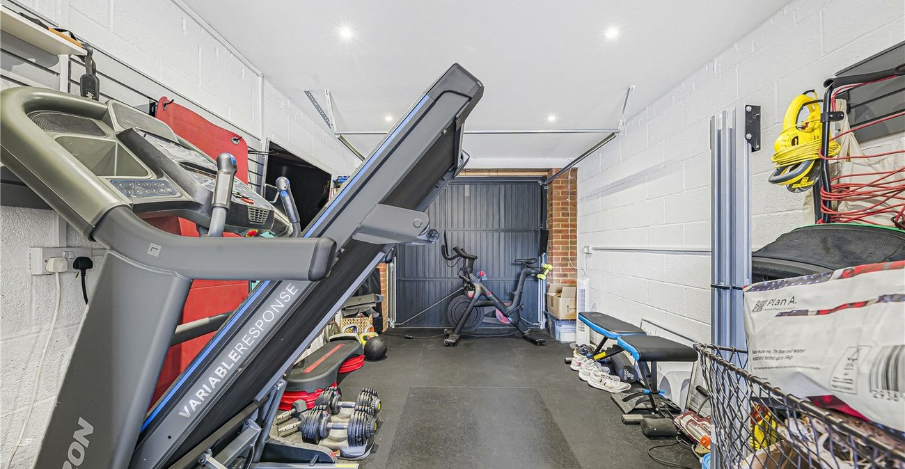 4 bedroom house for sale in Greenhithe | Robinson Jackson