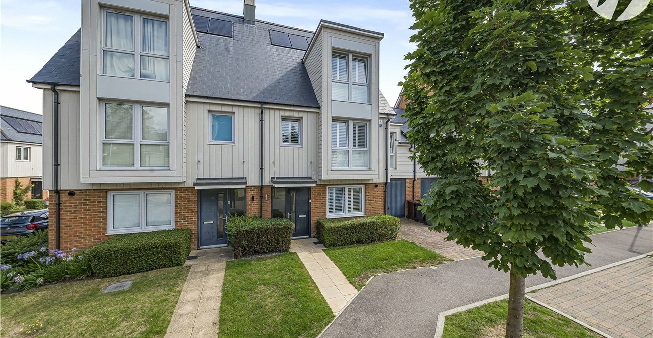 4 bedroom house for sale in Greenhithe | Robinson Jackson