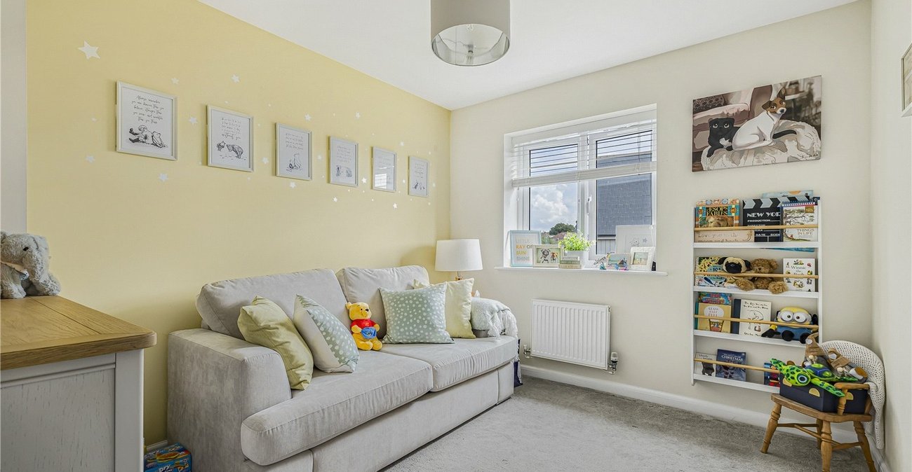 4 bedroom house for sale in Greenhithe | Robinson Jackson