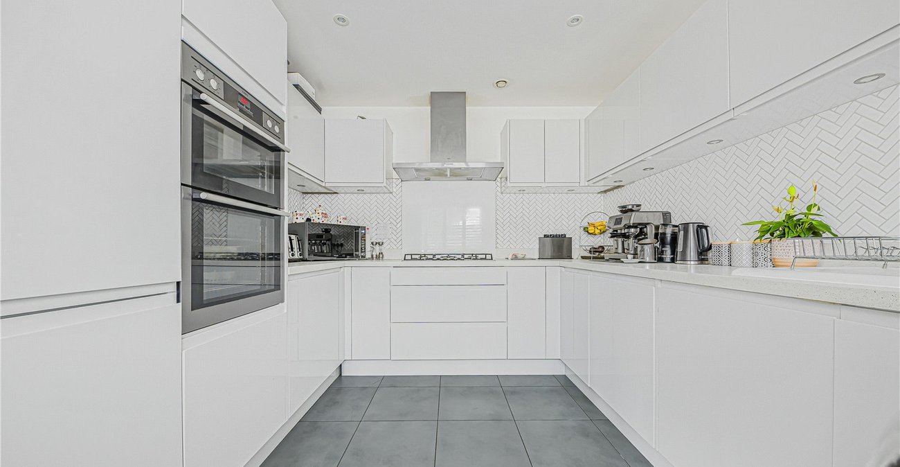 4 bedroom house for sale in Greenhithe | Robinson Jackson