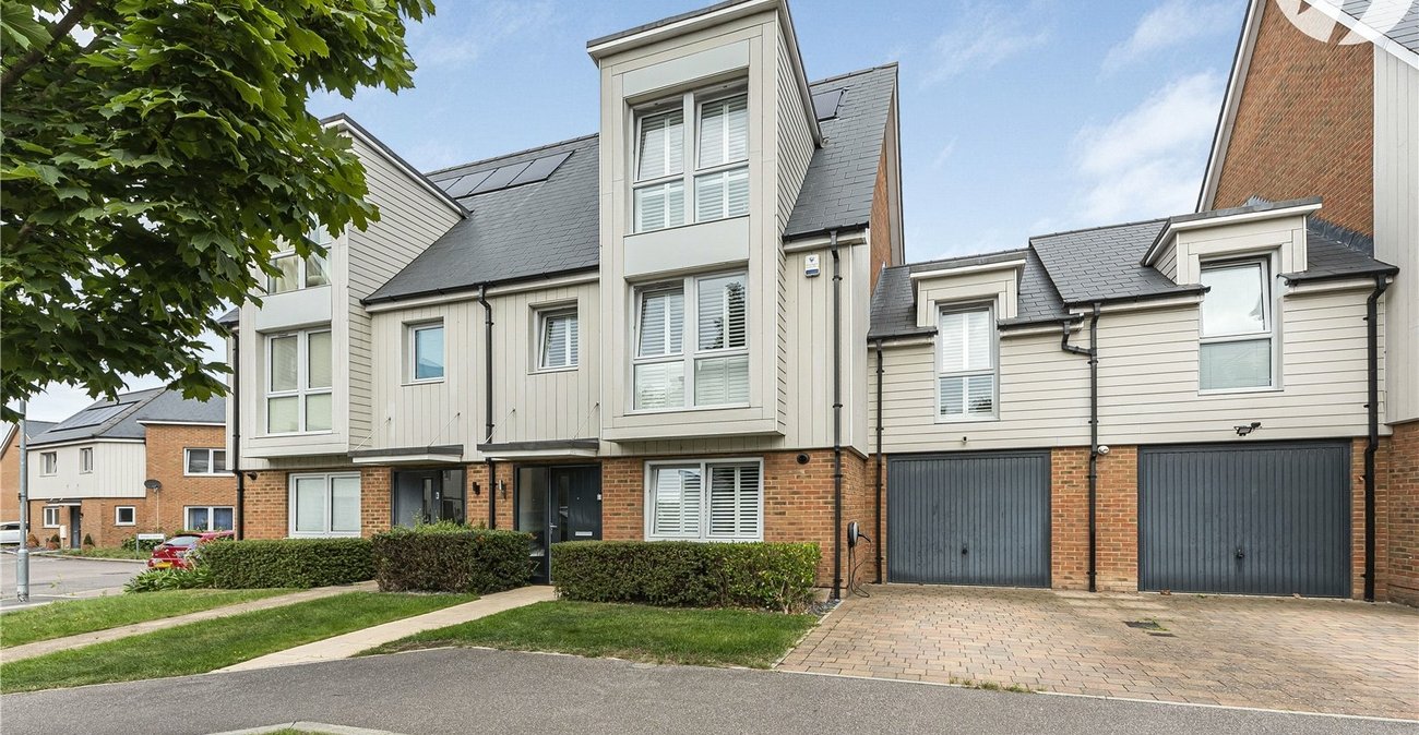 4 bedroom house for sale in Greenhithe | Robinson Jackson