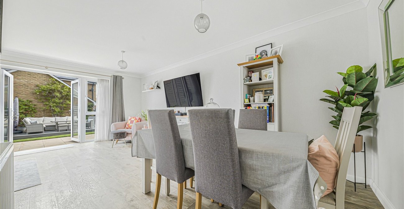 4 bedroom house for sale in Greenhithe | Robinson Jackson