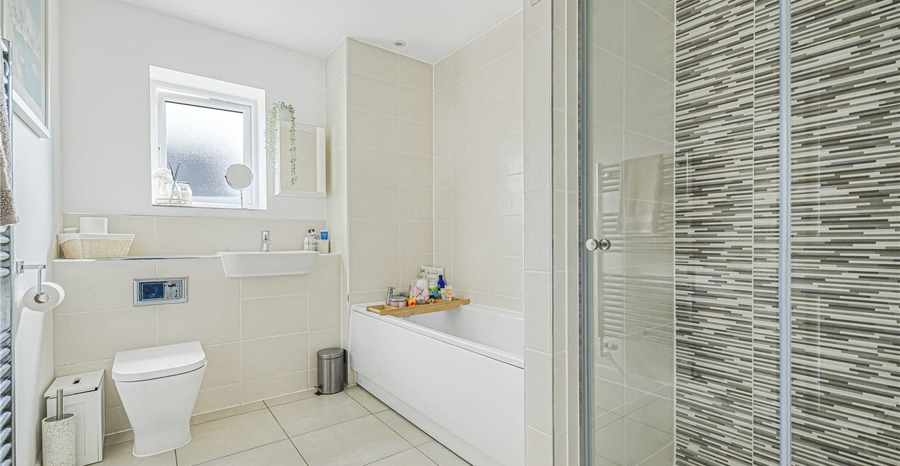 4 bedroom house for sale in Greenhithe | Robinson Jackson