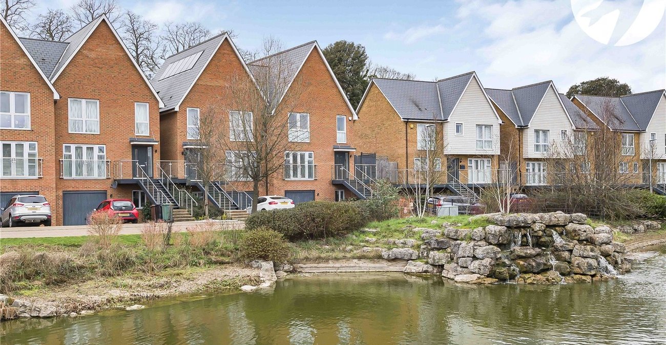 3 bedroom house for sale in Greenhithe | Robinson Jackson