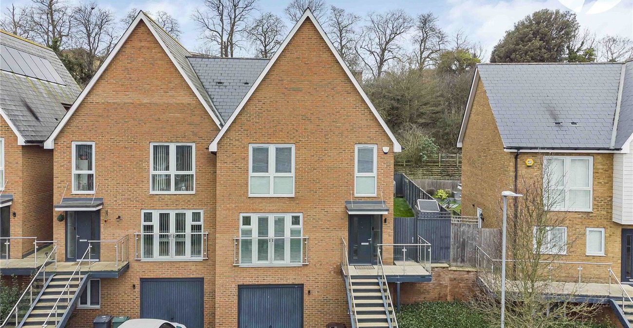 3 bedroom house for sale in Greenhithe | Robinson Jackson
