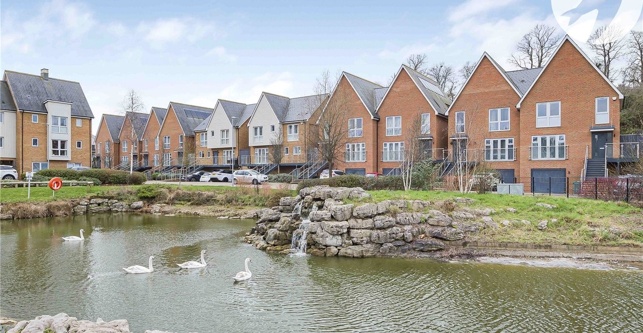 3 bedroom house for sale in Greenhithe | Robinson Jackson